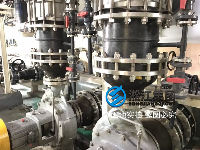【使用現(xiàn)場】EPDM異徑橡膠接頭安裝在昆山三星機(jī)電 【使用現(xiàn)場】EPDM異徑橡膠接頭安裝在昆山三星機(jī)電