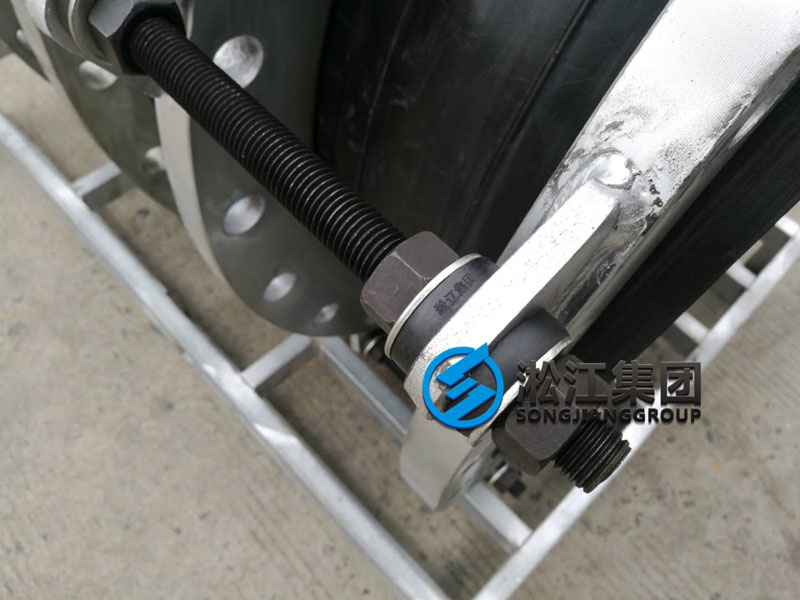 蘭州工廠脫硫選用DN700橡膠接頭準(zhǔn)時發(fā)貨 蘭州工廠脫硫選用DN700橡膠接頭準(zhǔn)時發(fā)貨